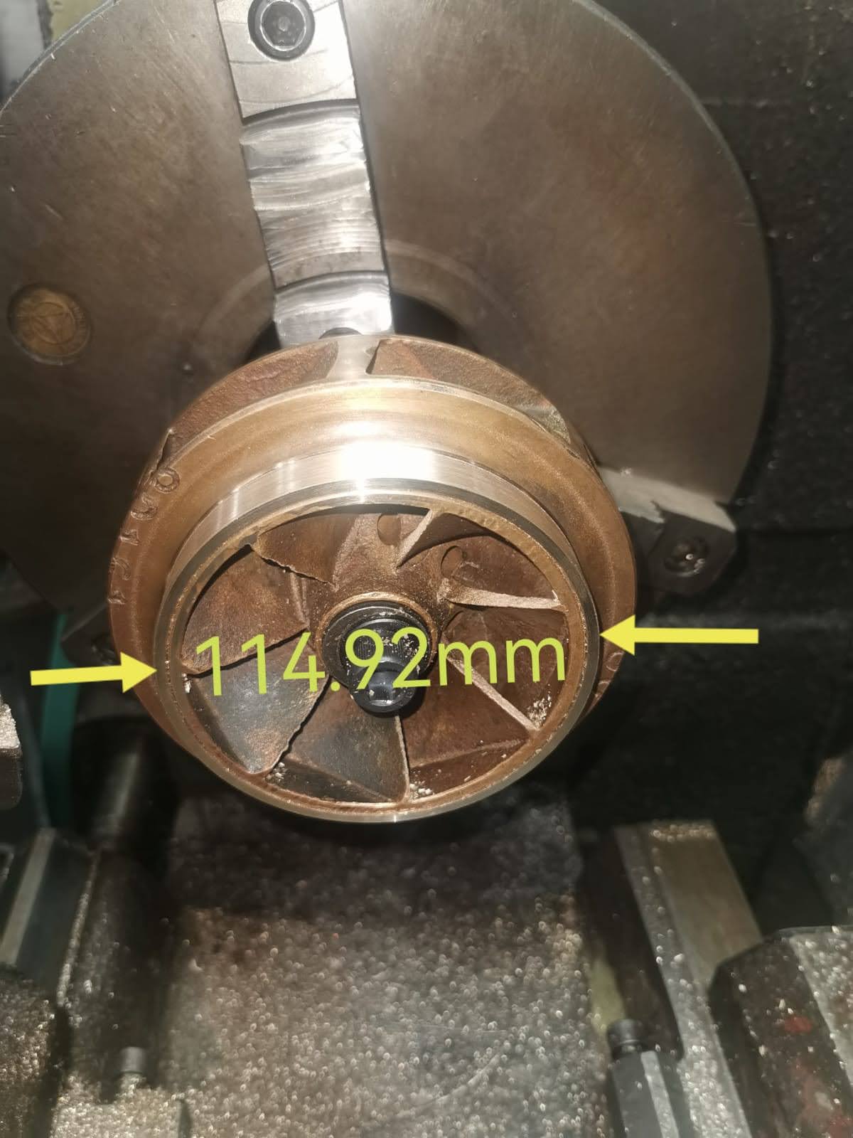 Pump impeller measured while mounted in a machine tool